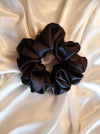Volumzing Silk Scrunchie (black)
